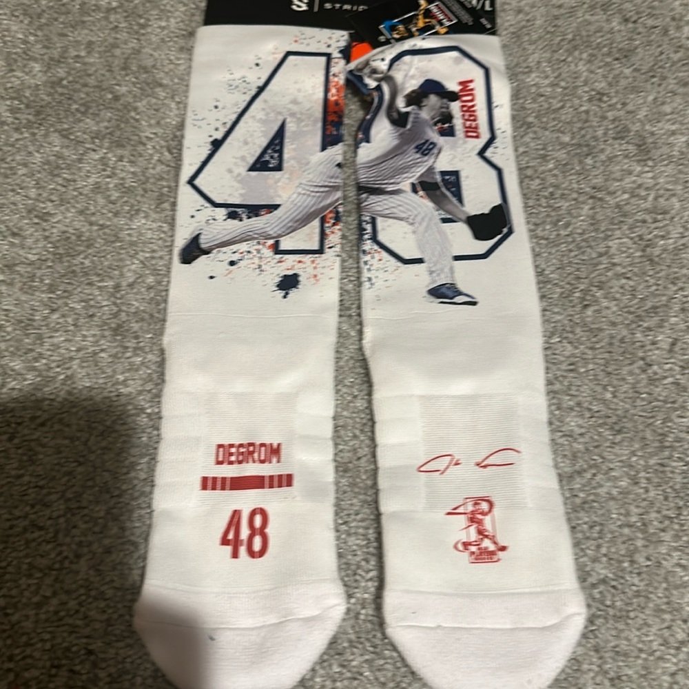 Jacob degrom socks size m /l